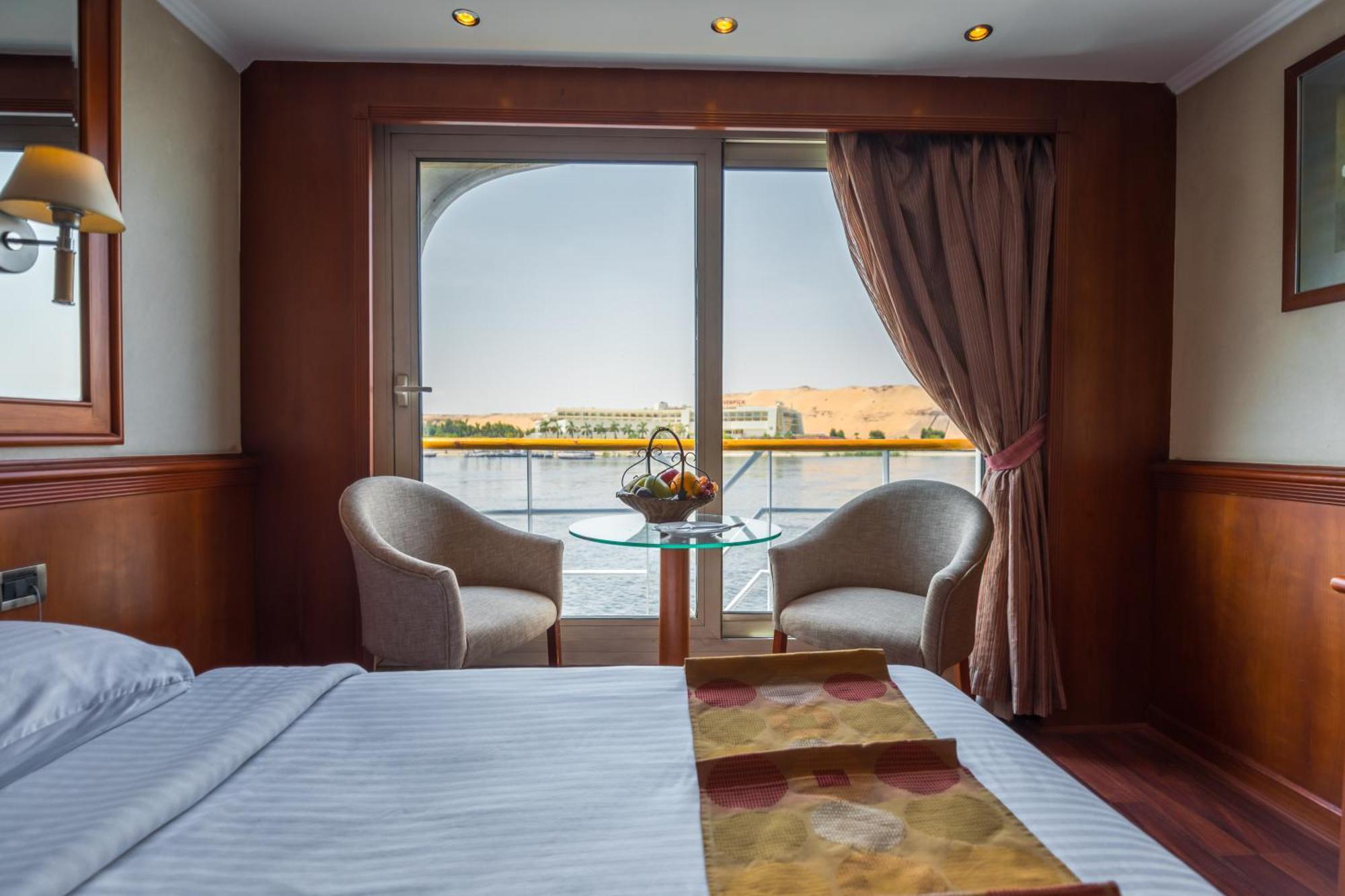Отель M/S Nephtis Nile Cruise Луксор Экстерьер фото